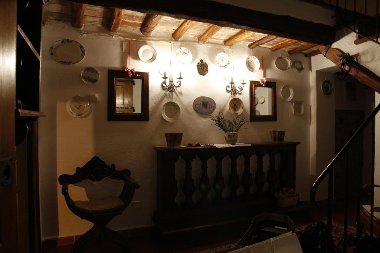 Sassi Bianchi Guest House Sensano Luaran gambar