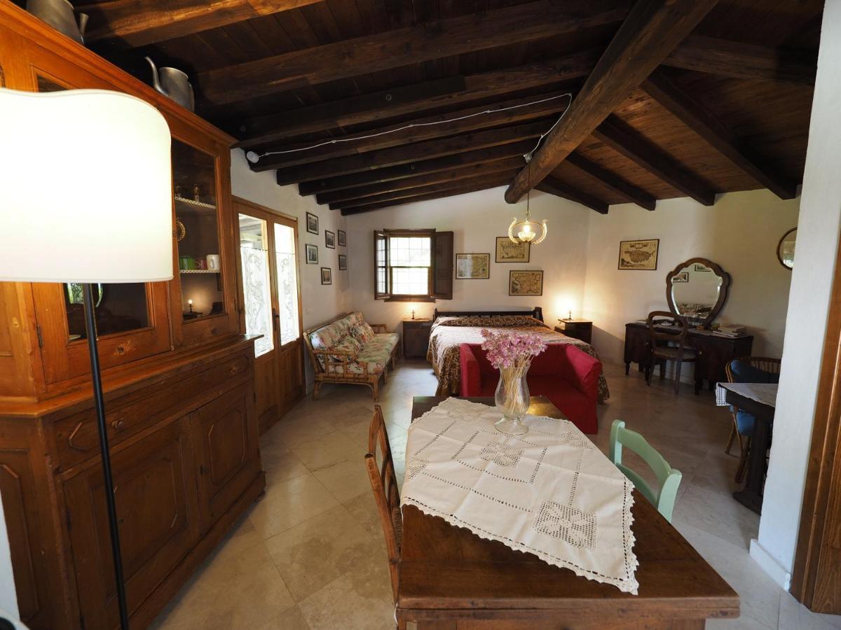 Sassi Bianchi Guest House Sensano Luaran gambar