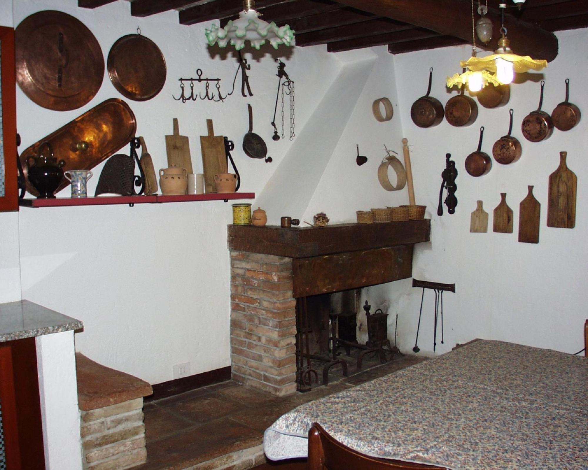 Sassi Bianchi Guest House Sensano Luaran gambar